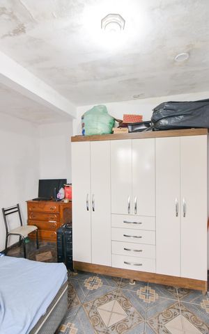 Casa à venda com 200m², 2 quartos e 2 vagasQuarto 1