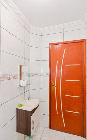 Casa à venda com 200m², 2 quartos e 2 vagasBanheiro Social 2