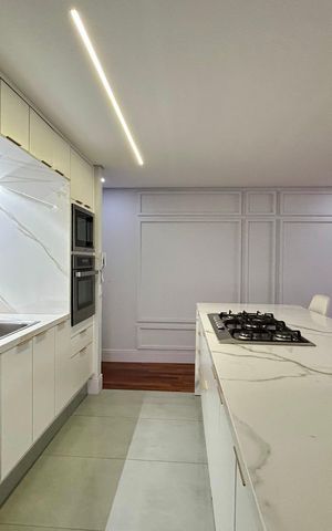 Apartamento para alugar com 77m², 2 quartos e 2 vagas Apartamento para alugar com 77m², 2 quartos e 2 vagasCozinha