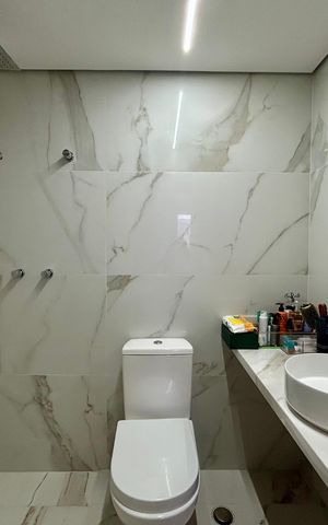 Apartamento para alugar com 77m², 2 quartos e 2 vagas Apartamento para alugar com 77m², 2 quartos e 2 vagasBanheiro do Quarto 1