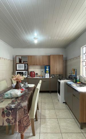Casa à venda com 200m², 3 quartos e 2 vagas