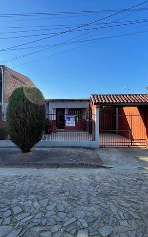 Casa à venda com 200m², 3 quartos e 2 vagas Casa à venda com 200m², 3 quartos e 2 vagasPlaca Instalada em 08/09/2026 - Cod.QLYB-60