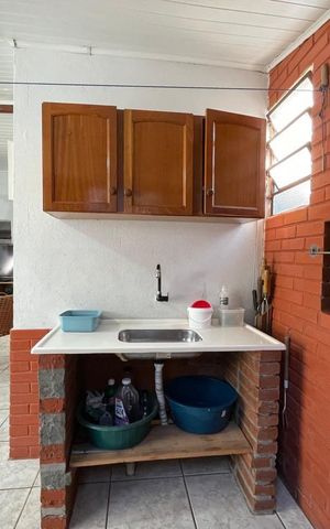 Casa à venda com 200m², 3 quartos e 2 vagas