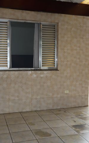 Casa à venda com 100m², 2 quartos e 2 vagasGaragem