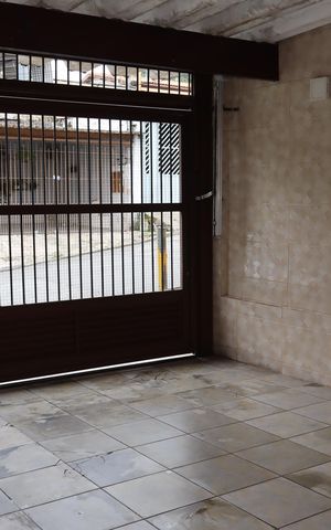 Casa à venda com 100m², 2 quartos e 2 vagasGaragem
