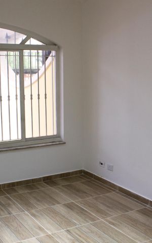 Casa para alugar com 143m², 3 quartos e 2 vagas Casa para alugar com 143m², 3 quartos e 2 vagasSala