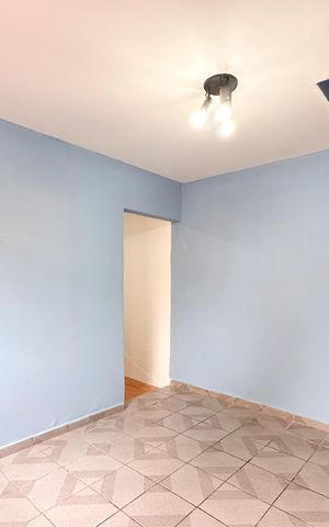 Casa para alugar com 50m², 1 quarto e 1 vagaSala