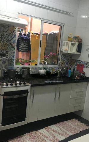 Casa de condomínio à venda com 110m², 3 quartos e 2 vagas