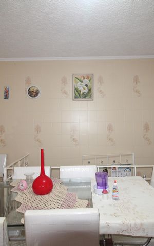 Casa à venda com 151m², 3 quartos e 2 vagasCozinha