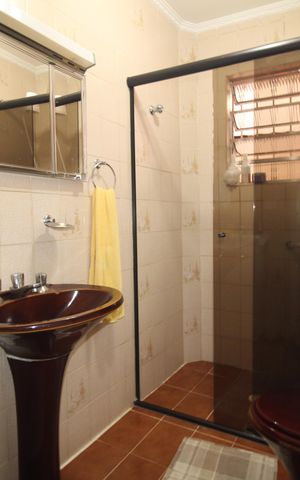 Casa à venda com 151m², 3 quartos e 2 vagasBanheiro social