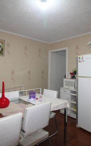 Casa à venda com 151m², 3 quartos e 2 vagasCozinha