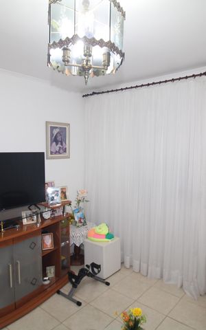 Casa à venda com 151m², 3 quartos e 2 vagasSala