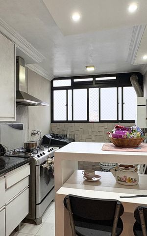Apartamento à venda com 75m², 3 quartos e 2 vagasCozinha