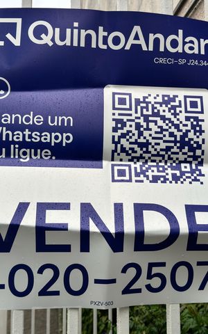 Apartamento à venda com 51m², 2 quartos e 1 vaga Apartamento à venda com 51m², 2 quartos e 1 vagaPlaca