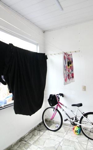 Casa à venda com 60m², 2 quartos e 1 vaga Casa à venda com 60m², 2 quartos e 1 vagaVaranda