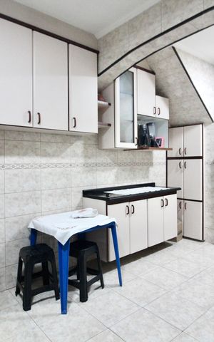 Casa à venda com 60m², 2 quartos e 1 vaga Casa à venda com 60m², 2 quartos e 1 vagaCozinha
