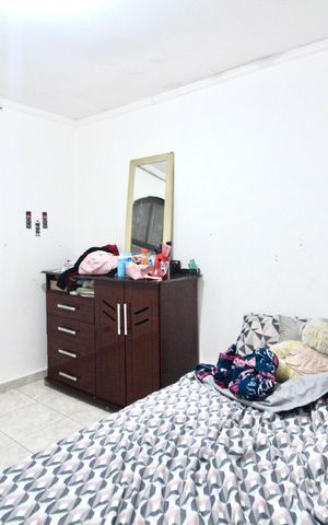 Casa à venda com 60m², 2 quartos e 1 vaga Casa à venda com 60m², 2 quartos e 1 vagaQuarto 1
