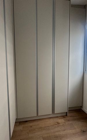 Apartamento para alugar com 48m², 1 quarto e 1 vaga Apartamento para alugar com 48m², 1 quarto e 1 vagaCloset do quarto