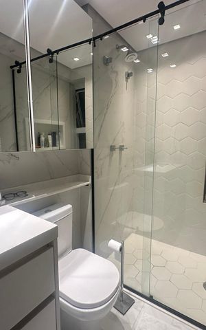 Apartamento para alugar com 70m², 2 quartos e 1 vaga Apartamento para alugar com 70m², 2 quartos e 1 vagaBanheiro da Suíte