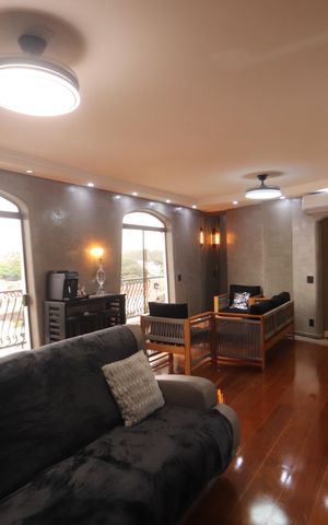 Apartamento à venda com 157m², 4 quartos e 2 vagasSala