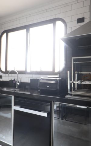Apartamento à venda com 157m², 4 quartos e 2 vagasCozinha