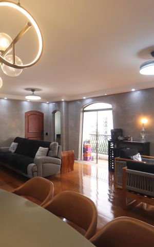 Apartamento à venda com 157m², 4 quartos e 2 vagasSala