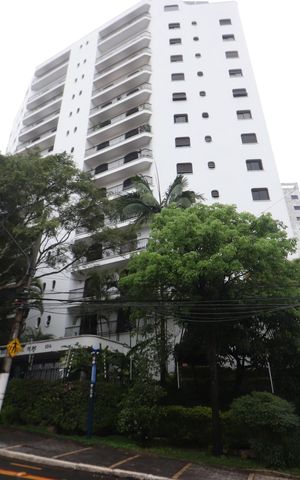 Apartamento à venda com 157m², 4 quartos e 2 vagasFachada