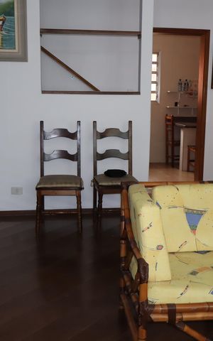 Casa à venda com 191m², 4 quartos e 3 vagasSala