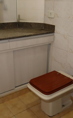 Casa à venda com 191m², 4 quartos e 3 vagasBanheiro Social