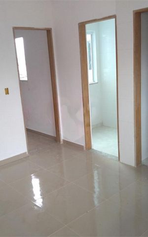 Casa de condomínio à venda com 48m², 1 quarto e 1 vaga