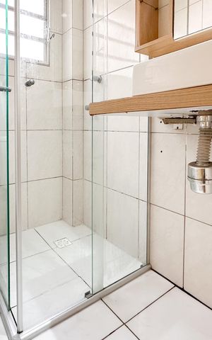 Apartamento à venda com 67m², 2 quartos e 1 vaga Apartamento à venda com 67m², 2 quartos e 1 vagaBanheiro Social