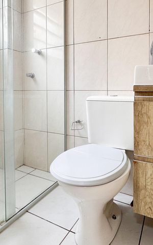 Apartamento à venda com 67m², 2 quartos e 1 vaga Apartamento à venda com 67m², 2 quartos e 1 vagaBanheiro da Suíte