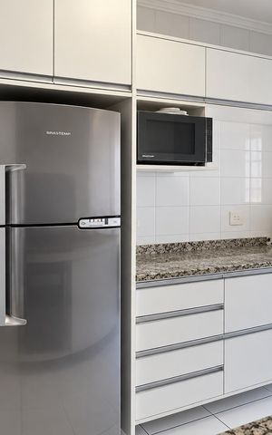 Apartamento à venda com 136m², 3 quartos e 2 vagas Apartamento à venda com 136m², 3 quartos e 2 vagasCozinha
