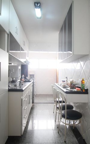 Apartamento à venda com 99m², 2 quartos e 2 vagasCozinha