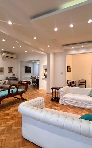 Apartamento à venda com 259m², 3 quartos e 1 vaga