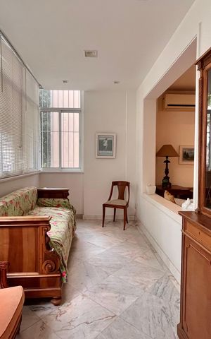 Apartamento à venda com 259m², 3 quartos e 1 vaga