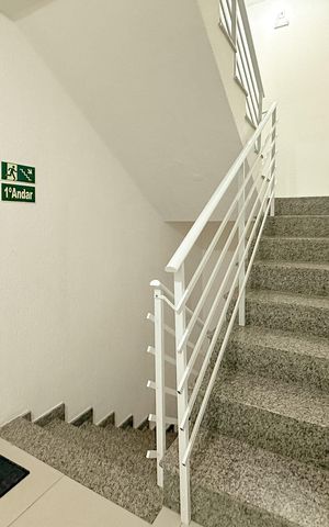Apartamento para alugar com 60m², 2 quartos e 1 vagaHall social