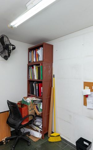 Casa para alugar com 200m², 4 quartos e 4 vagas Casa para alugar com 200m², 4 quartos e 4 vagasQuarto 4