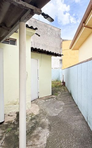 Casa para alugar com 240m², 1 quarto e 1 vaga Casa para alugar com 240m², 1 quarto e 1 vagaCasa 1