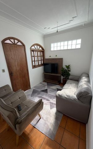 Casa à venda com 200m², 3 quartos e 2 vagas Casa à venda com 200m², 3 quartos e 2 vagassala