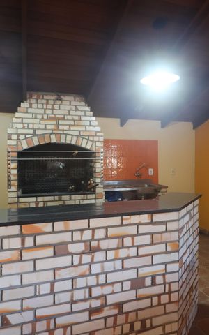 Casa para alugar com 380m², 5 quartos e 4 vagasÁrea comum - Churrasqueira