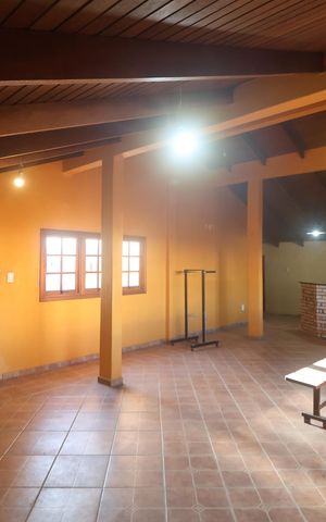 Casa para alugar com 380m², 5 quartos e 4 vagasÁrea comum - Churrasqueira