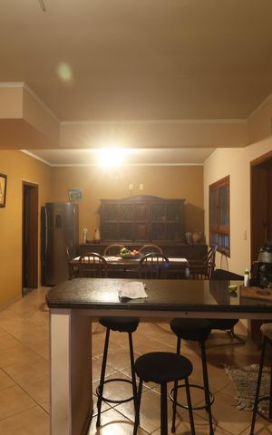 Casa para alugar com 380m², 5 quartos e 4 vagasCozinha