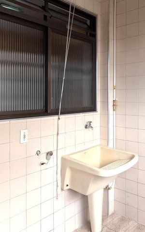 Apartamento para alugar com 136m², 3 quartos e 1 vagaÁrea de Serviço