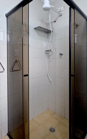 Apartamento para alugar com 136m², 3 quartos e 1 vagaBanheiro 