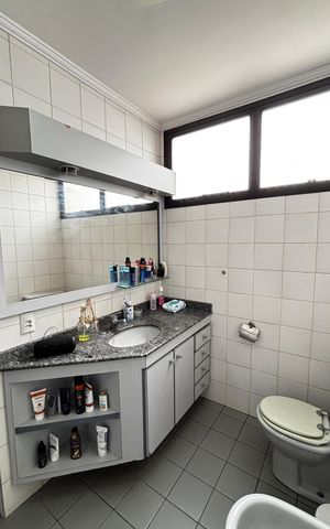Apartamento à venda com 178m², 3 quartos e 2 vagasBanheiro