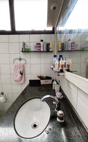 Apartamento à venda com 178m², 3 quartos e 2 vagasBanheiro da Suíte
