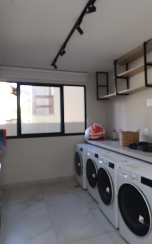 Studio para alugar com 20m², 0 quarto e sem vaga Studio para alugar com 20m², 0 quarto e sem vagaLavanderia
