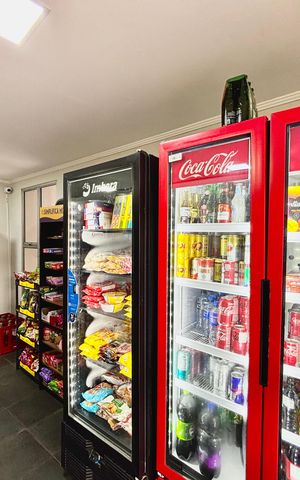 Apartamento à venda com 54m², 2 quartos e 1 vaga Apartamento à venda com 54m², 2 quartos e 1 vagaMercado