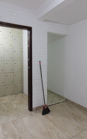 Casa para alugar com 80m², 2 quartos e 2 vagas Casa para alugar com 80m², 2 quartos e 2 vagasCozinha